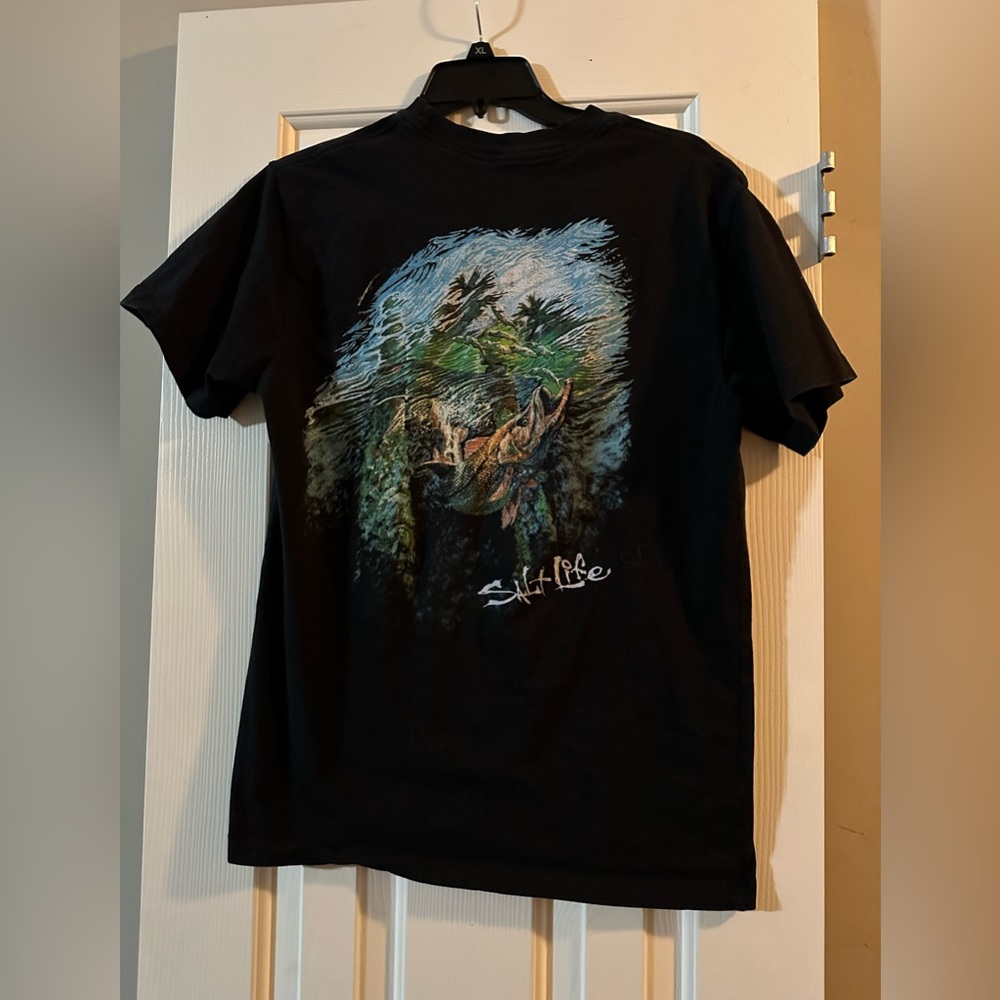 Salt Life Mens Black Size Medium Shirt fish under sea